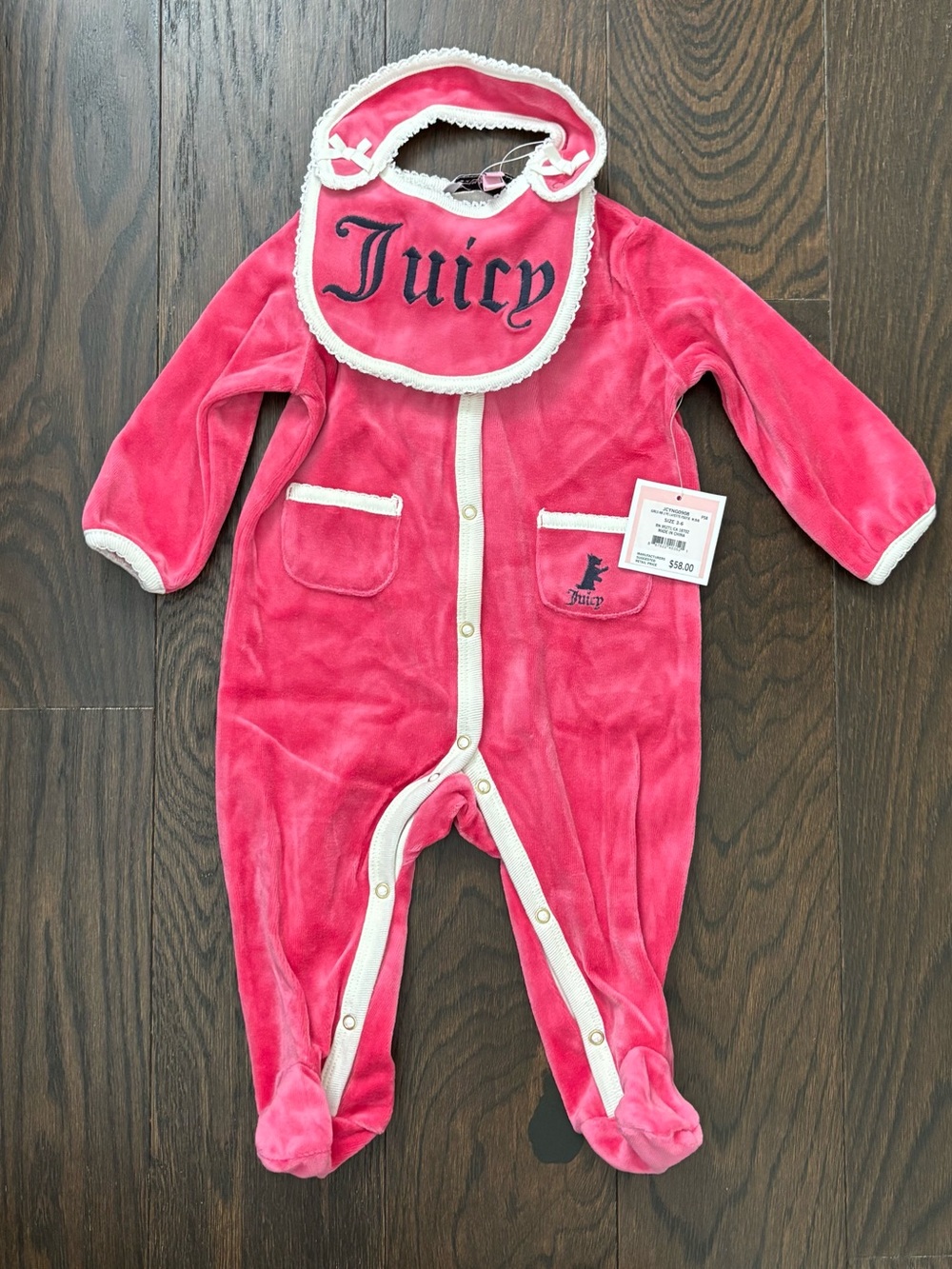 Juicy Couture baby girl pink romper and bib NWT size 3-6 Months